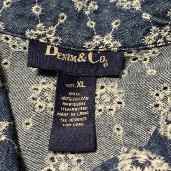 Denim&Co ~ Blue and White Patterned Jacket (XL) - Picture 3 of 14